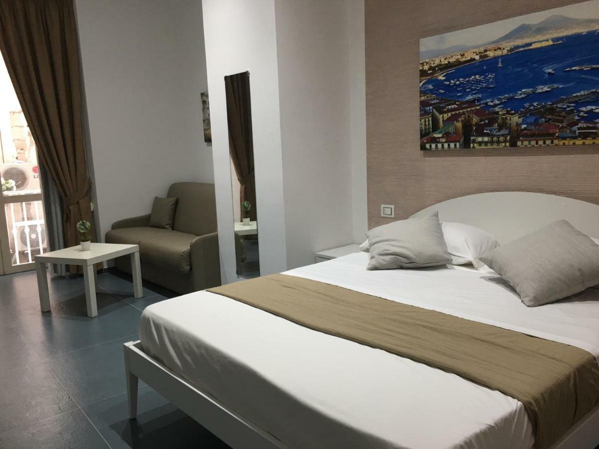 Mascalzone Latino Luxury Rooms Νάπολη Εξωτερικό φωτογραφία